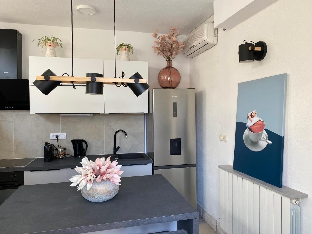 Bed and Breakfast Casa Benita Хвар Экстерьер фото